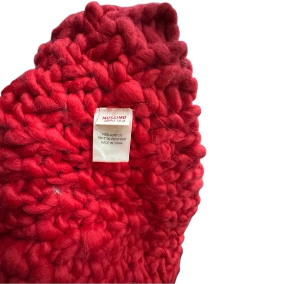 NWOT Mossimo Chunky Knit Infinity Scarf Red - Picture 6 of 7